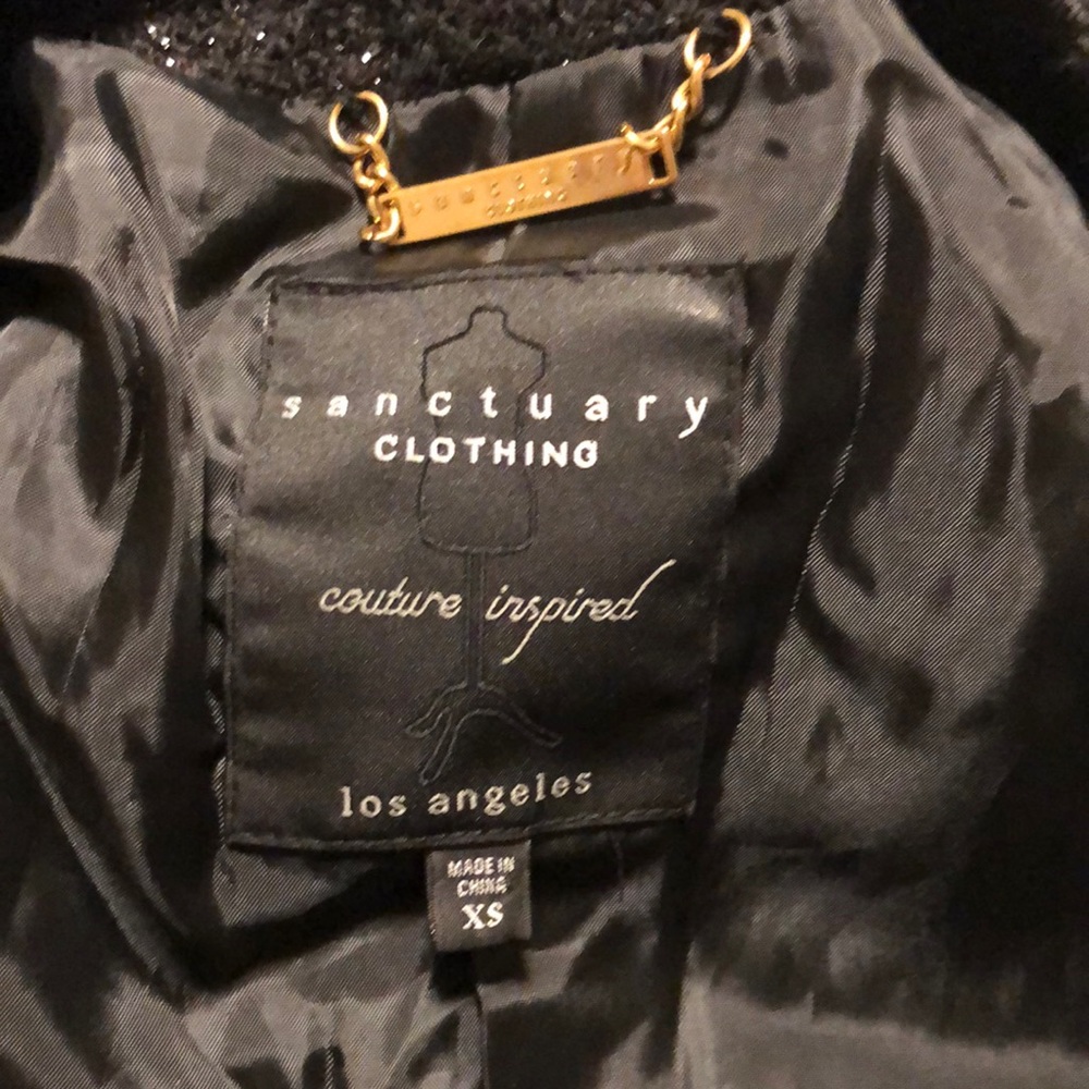 Santuary jacket polyester.